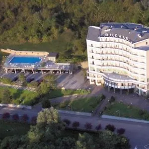 Ducale Отель